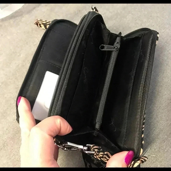 - Vera Bradley Zebra Pattern Crossbody with Wristlet Black/Tan - Picture 3 of 14